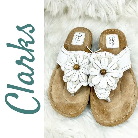 CLARKS ARTISAN LEATHER WEDGE SANDAL FLORAL WHITE THONG, SIZE
